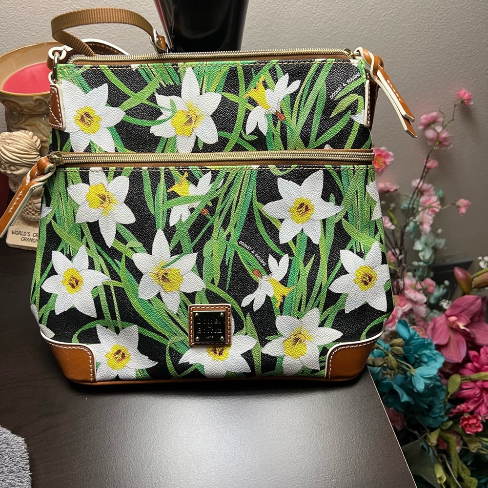 Dooney & Bourke Pebble Grain Leather Crossbody Daffodil Purse